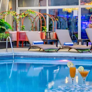 ホテル Howard Johnson Plaza By Wyndham Deira
